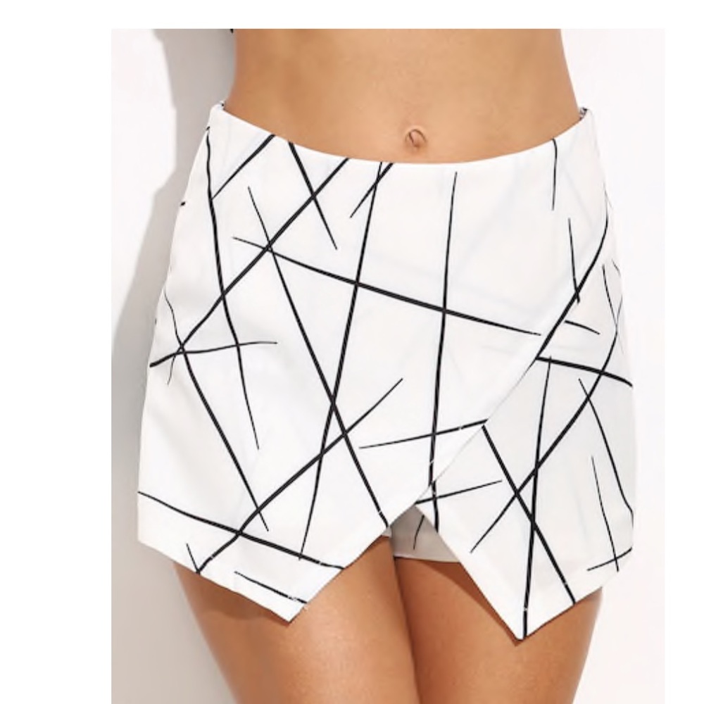 Geometric Printed Shorts